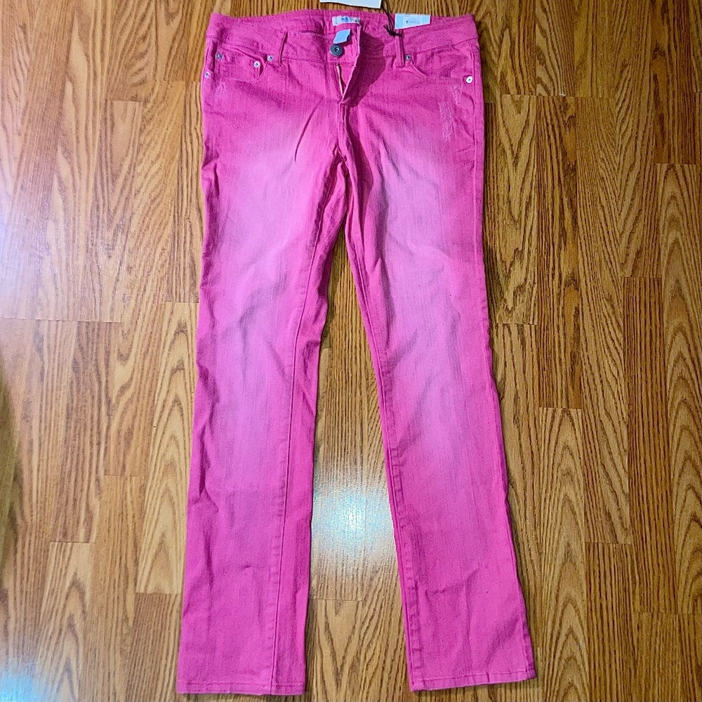 NWT SO Junior Straight Skinny Leg Low Rise Light Pink Wash Vintage Jeans